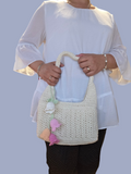 Handgehäkelte Schultertasche "Spring Blossom" – Baumwolle mit Innenfutter