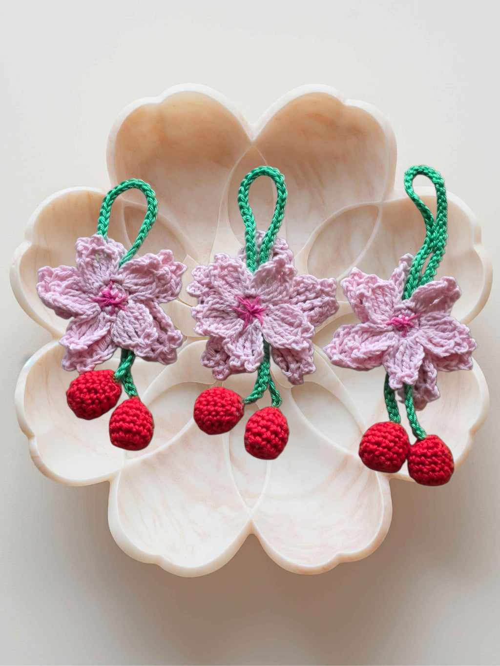 Cherry Blossom & Erdbeere - Taschenanhänger
